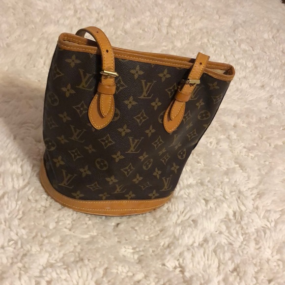 Louie Vuitton bag - Picture 2 of 4